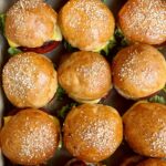 საქონლის მინი ბურგერი